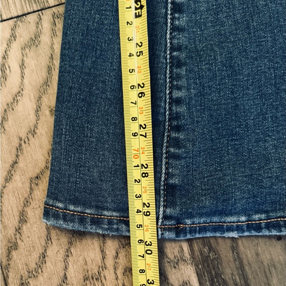 American Eagle flare jeans 6 as new - Picture 7 of 8
